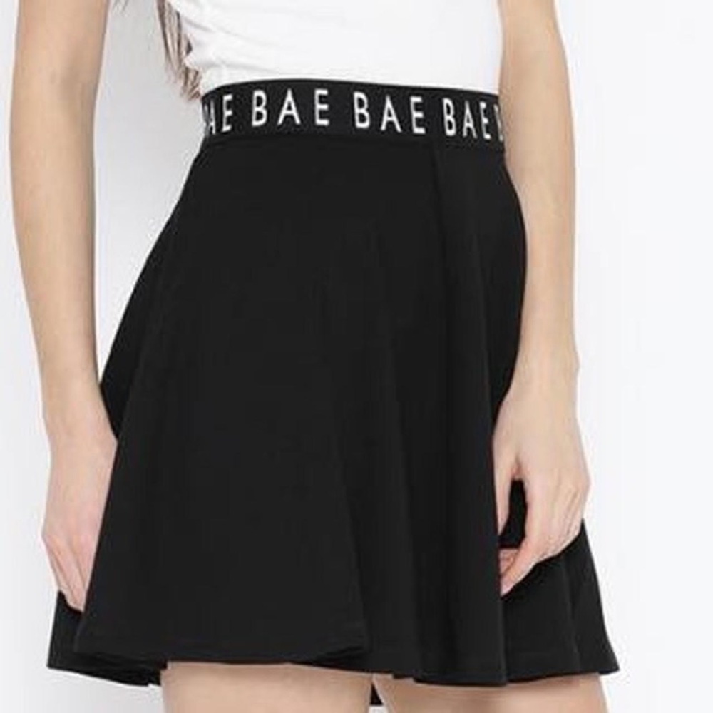 Black Skirt w/  “Bae” lining 🖤